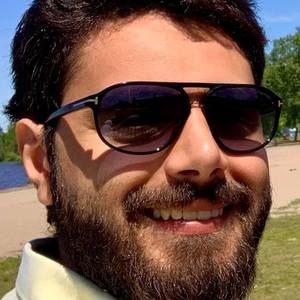 Meet your Posher, Mohamed